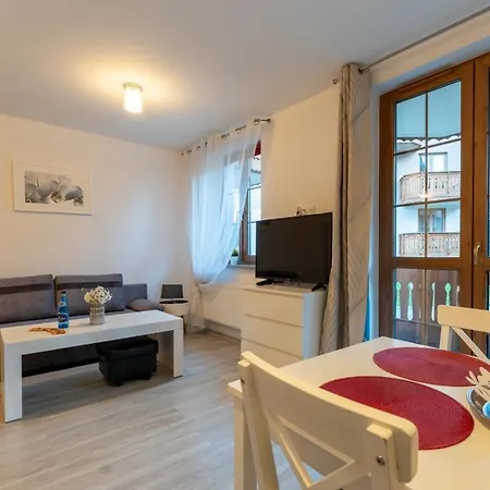 Spokojna Przystan W Centrum Z Prywatnym Parkingiem - By Spaceapart * 카르파츠