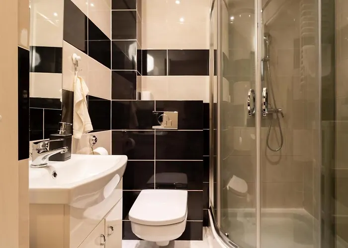 Spokojna Przystan W Centrum Z Prywatnym Parkingiem - By Spaceapart Διαμέρισμα